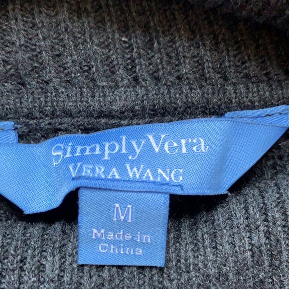 Simply Vera Vera wang medium sweater - Picture 3 of 8